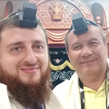 Исроэль, 60