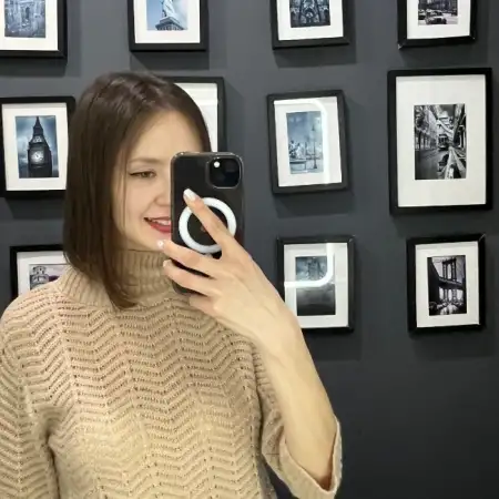 Эстер, 39
