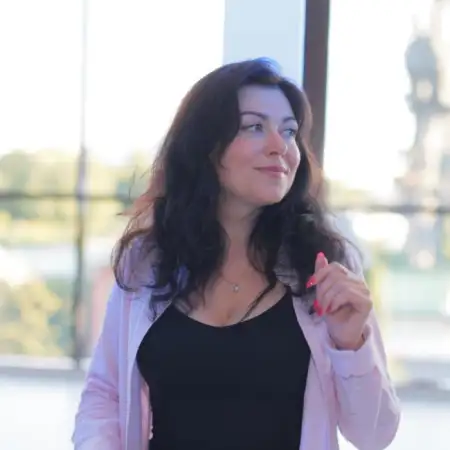 Olga, 52