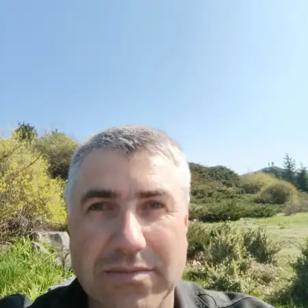 Oleksandr, 44