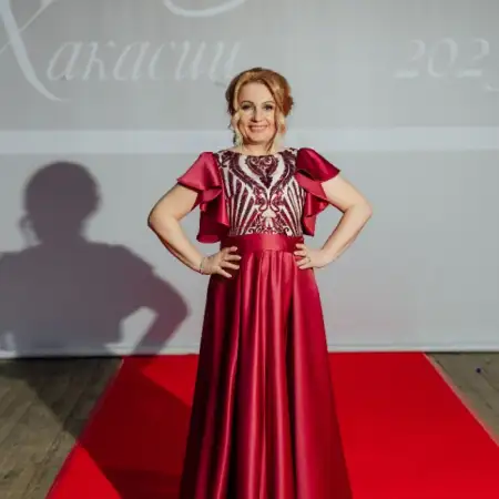 Tatiana, 45