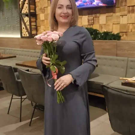 Tatiana, 45