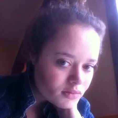 Лиза, 33