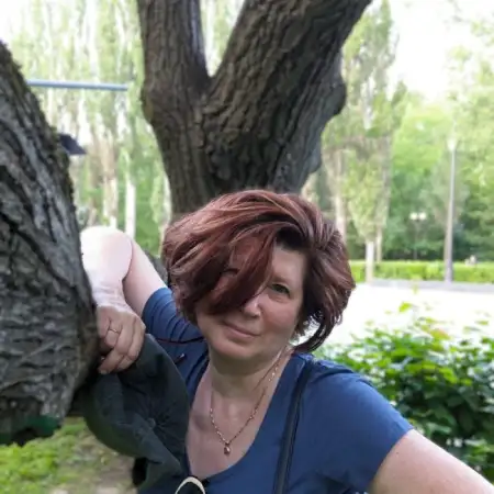 Елена, 60