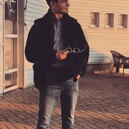 Тимур, 31