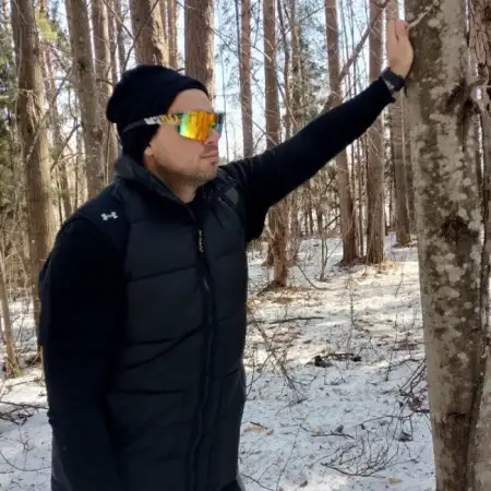 Ruslan, 33