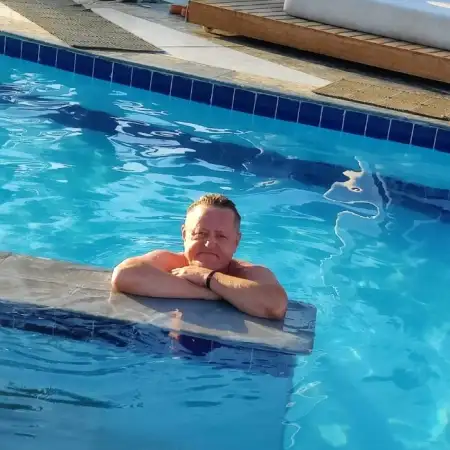Sasha, 54