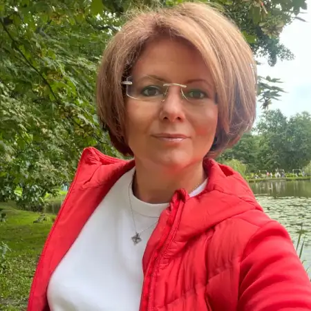 Людмила, 56
