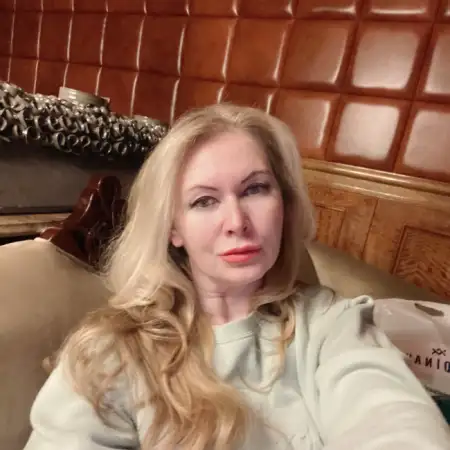 Maya, 52