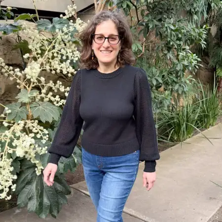 Marti, 46