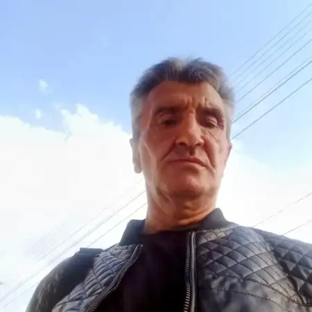 Юрий, 64