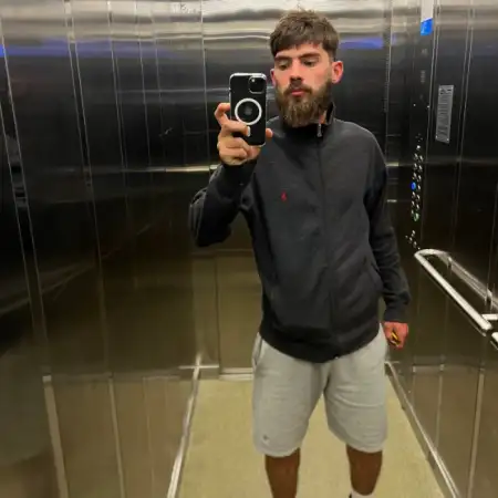 Yurii, 28