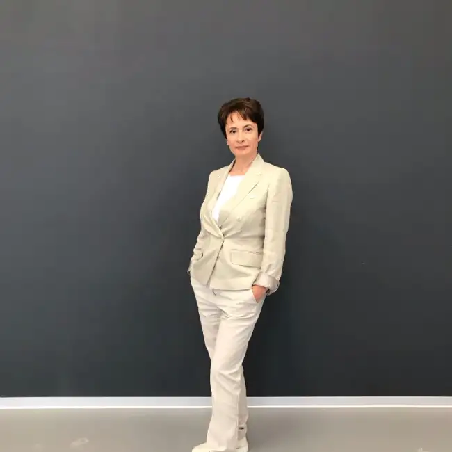 Юлия, 55