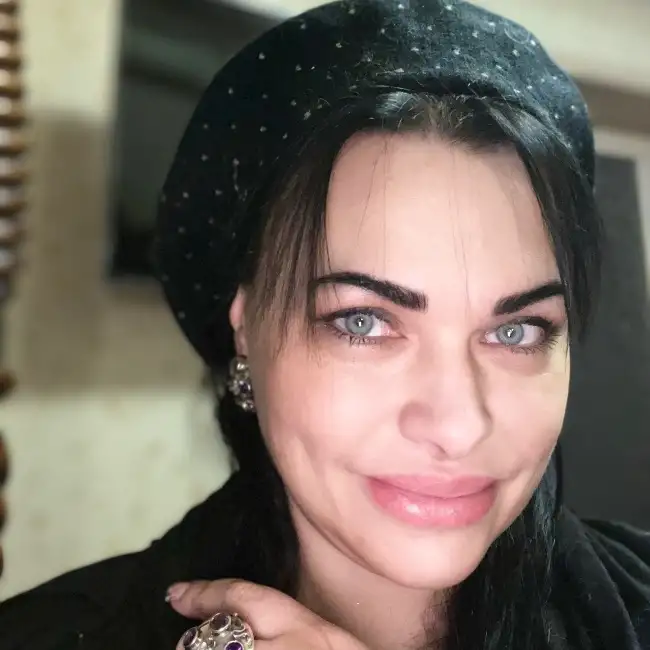 Ревиталь, 53