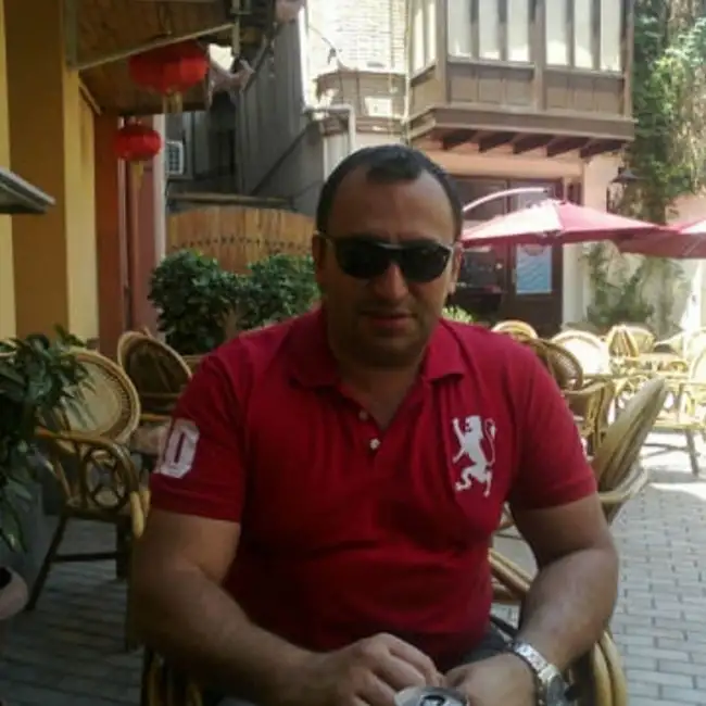Vahe, 52 - To Be Yahad