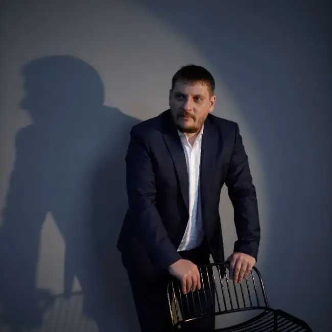 Роман, 43 - To Be Yahad