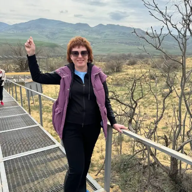 Elena, 57 - To Be Yahad