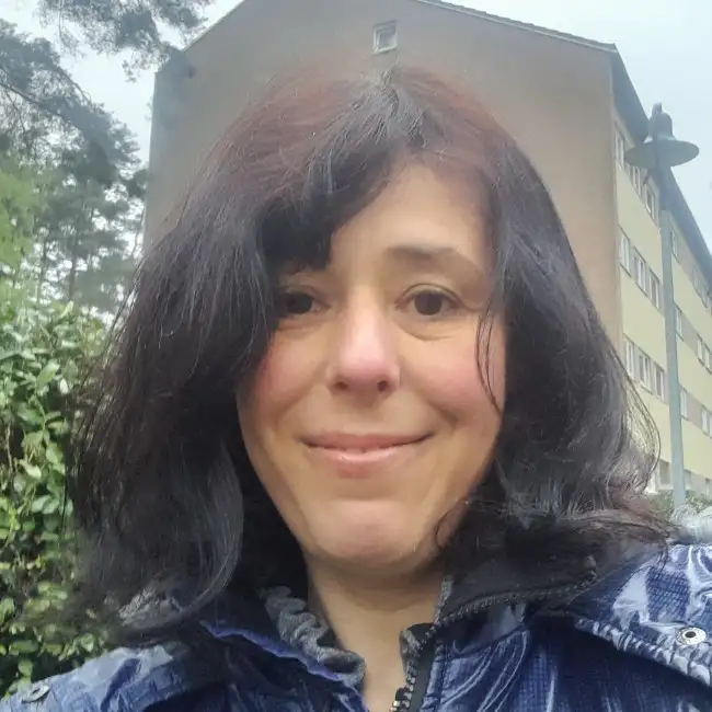 Alla, 49 - To Be Yahad