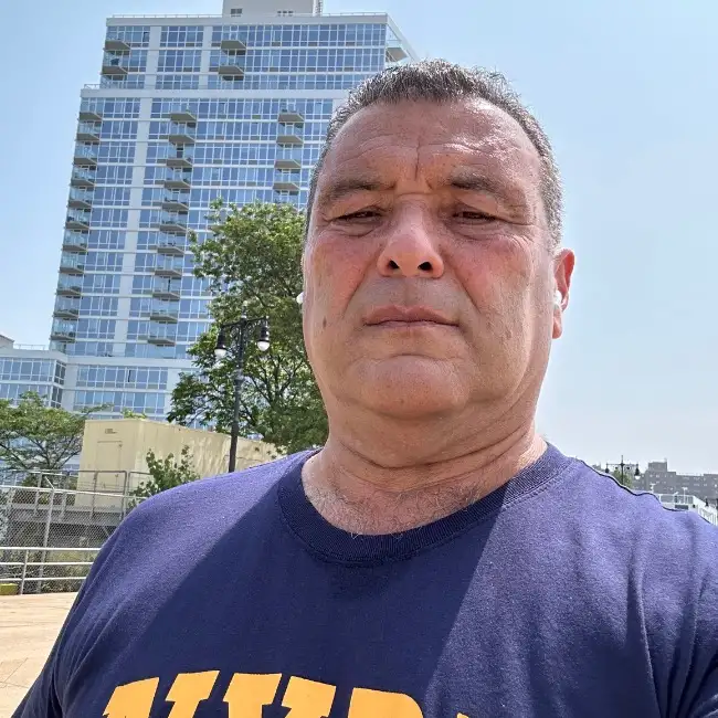 Leonid, 63 - To Be Yahad