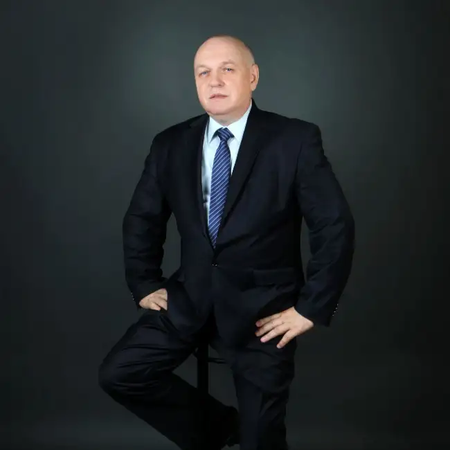 Виктор, 62