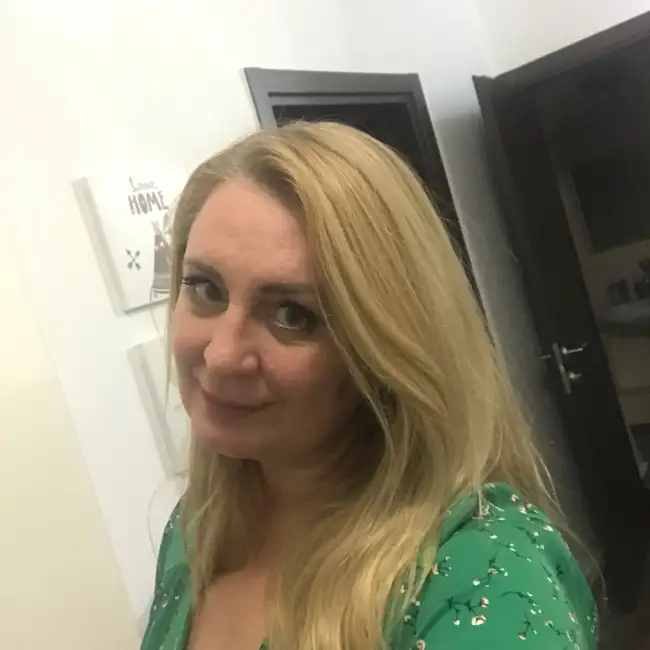 Elena, 53