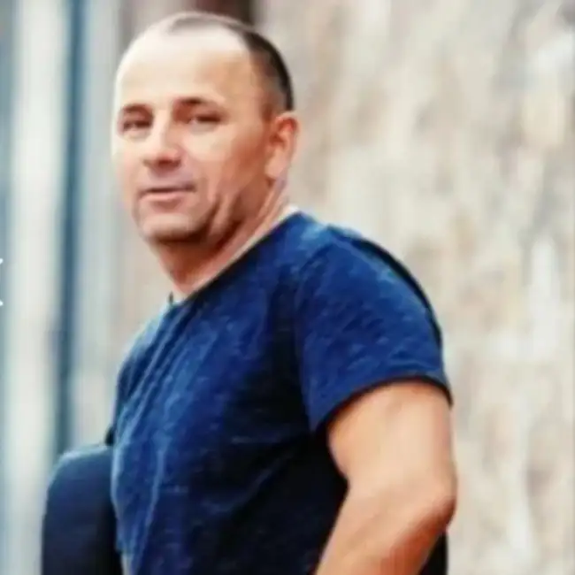Slava, 53 - To Be Yahad