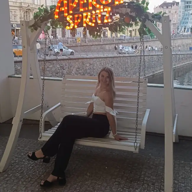 Ievgeniia, 38 - To Be Yahad