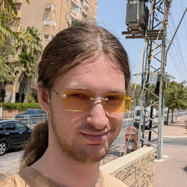 Радомир, 21 - To Be Yahad