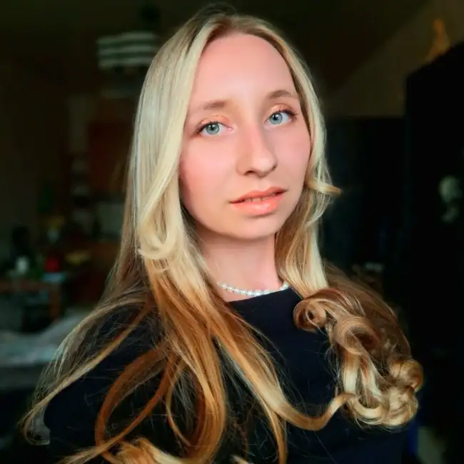 Daria, 30 - To Be Yahad
