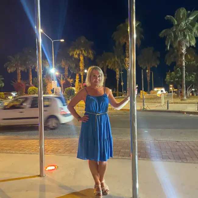 Ирина · 44 ·