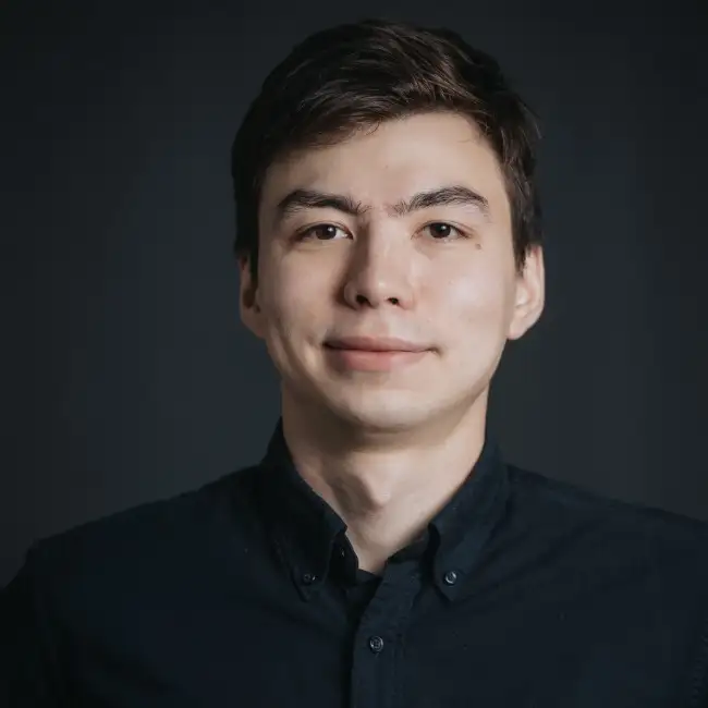 Виктор · 33 ·