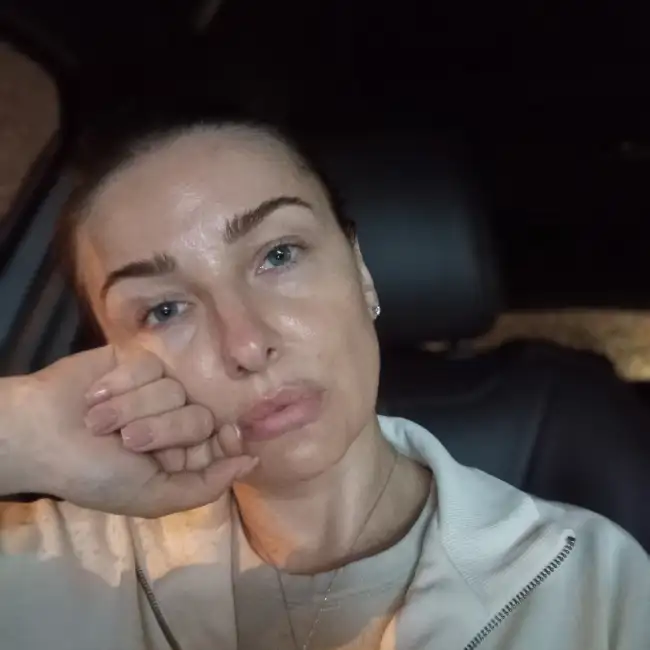Olga · 38 ·