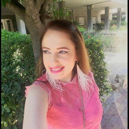 Елена, 42 года Бат Ям  хочет встретить на сайте знакомств   Мужчину в Израиле