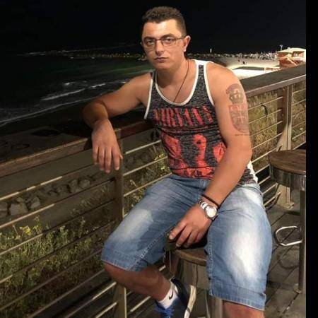 Srdjan, 33 года Тель Авив  желает найти на израильском сайте знакомств  Женщину