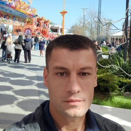 Олег, 35 лет Петах Тиква  хочет встретить на сайте знакомств   Женщину из Израиля