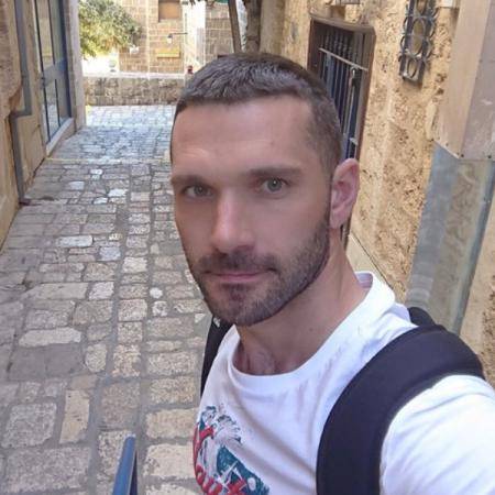 Алекс, 32 года Петах Тиква  хочет встретить на сайте знакомств   Женщину из Израиля