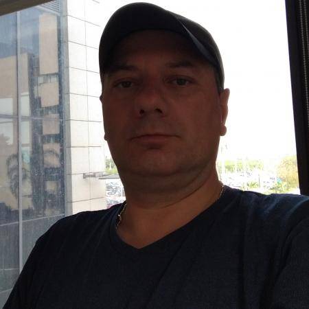 Ruslan, 47 лет Лод  хочет встретить на сайте знакомств   Женщину в Израиле