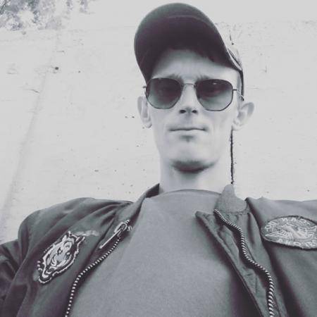 Сергей, 28 лет Нетания  ищет для знакомства   Женщину