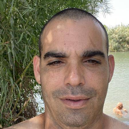 דניאל, 35 лет Петах Тиква  хочет встретить на сайте знакомств   Женщину из Израиля