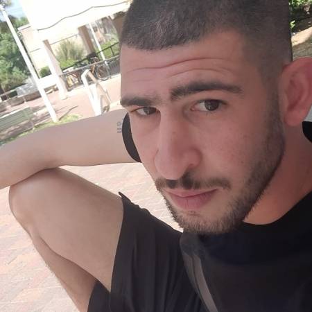 שי, 26 лет Хайфа  желает найти на израильском сайте знакомств  Женщину