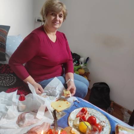 Калина, 45 лет Петах Тиква  хочет встретить на сайте знакомств   Мужчину из Израиля