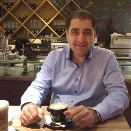 Stanislav, 44 года   желает найти на израильском сайте знакомств  Женщину